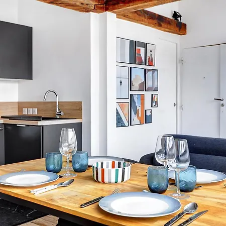 Apartment De Charme Au Coeur De La Capitale